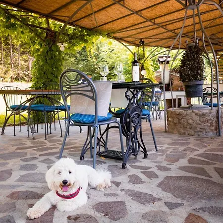 مزرعة للإقامة Parco Fiorito *