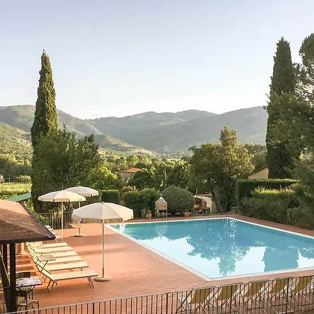 مزرعة للإقامة Parco Fiorito